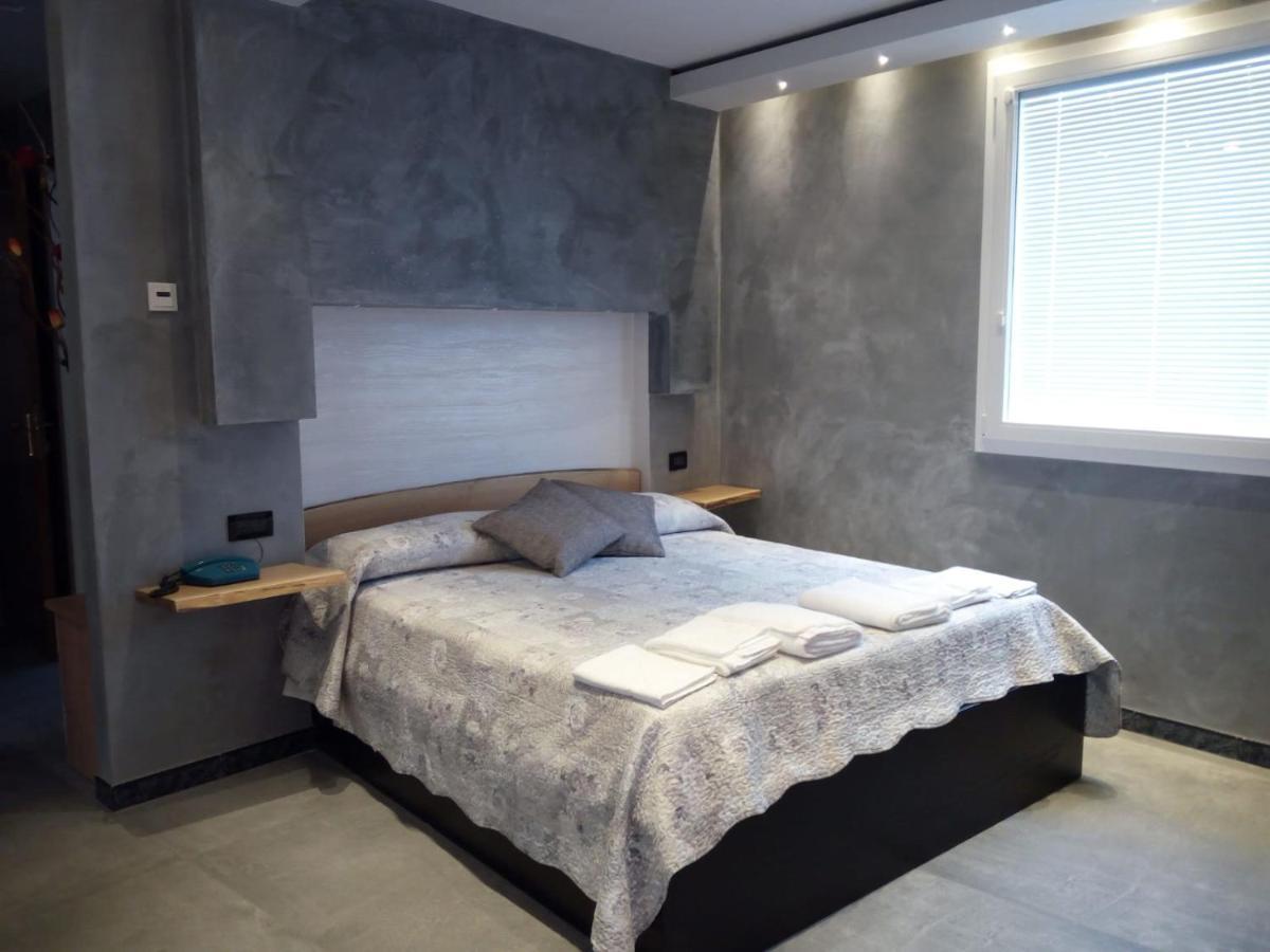 Hotel Patrizia Сенигалия Екстериор снимка